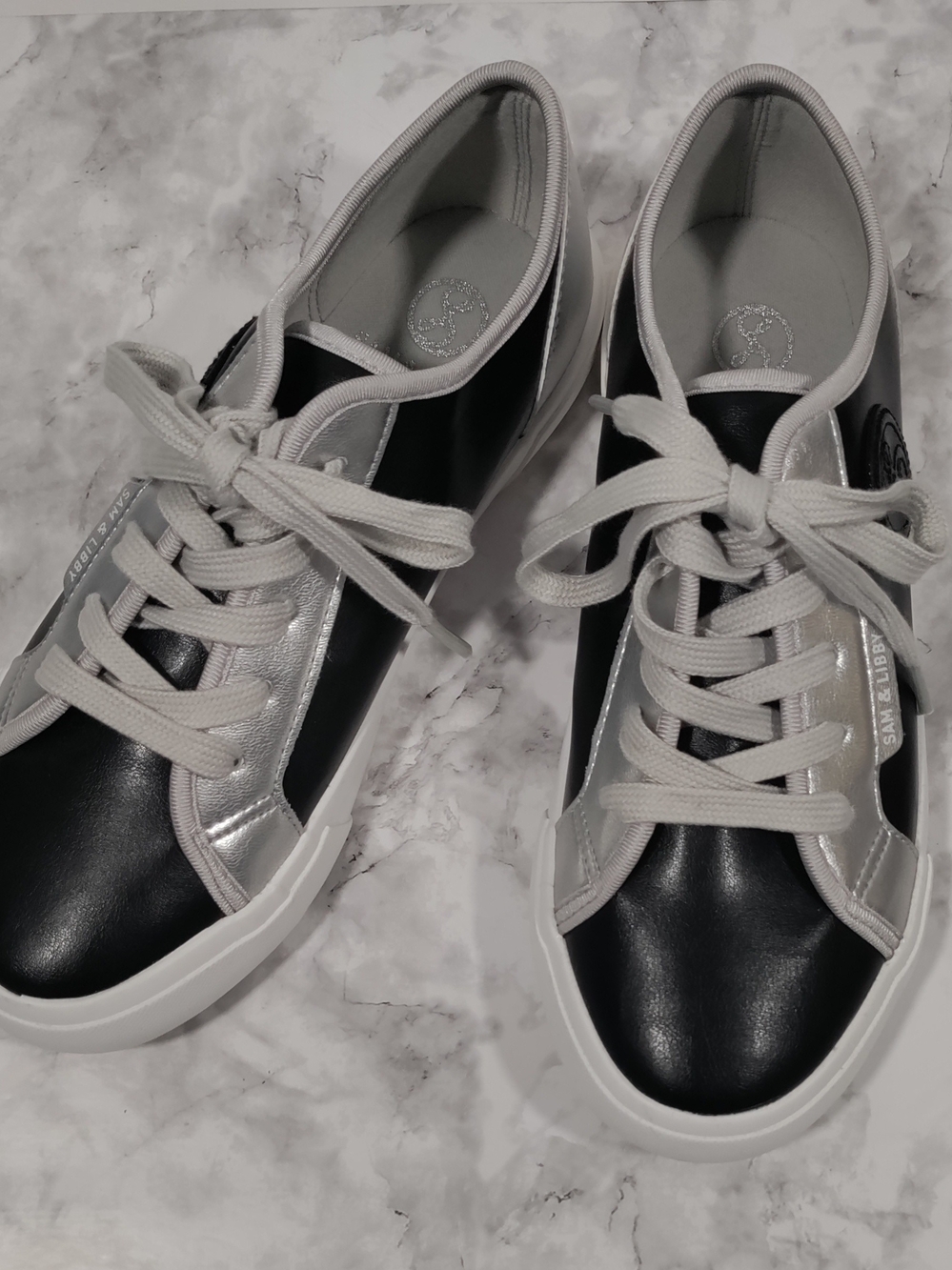 Sam & Libby Black Silver Metallic Sneakers Big Girls Size 5 NEW